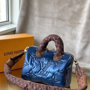Louis Vuitton  Bandoulière 25 Blue Metallic Quilted